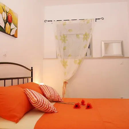 Basic Apartment Split